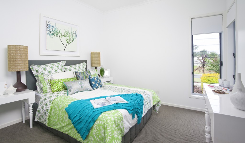 guest bedroom in green and blue