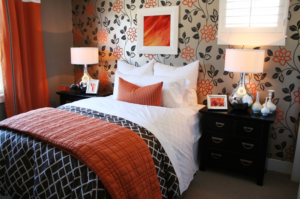 Cozy guest bedroom