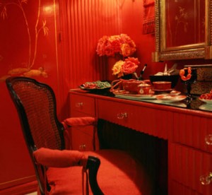 boudoir-red-with-desk