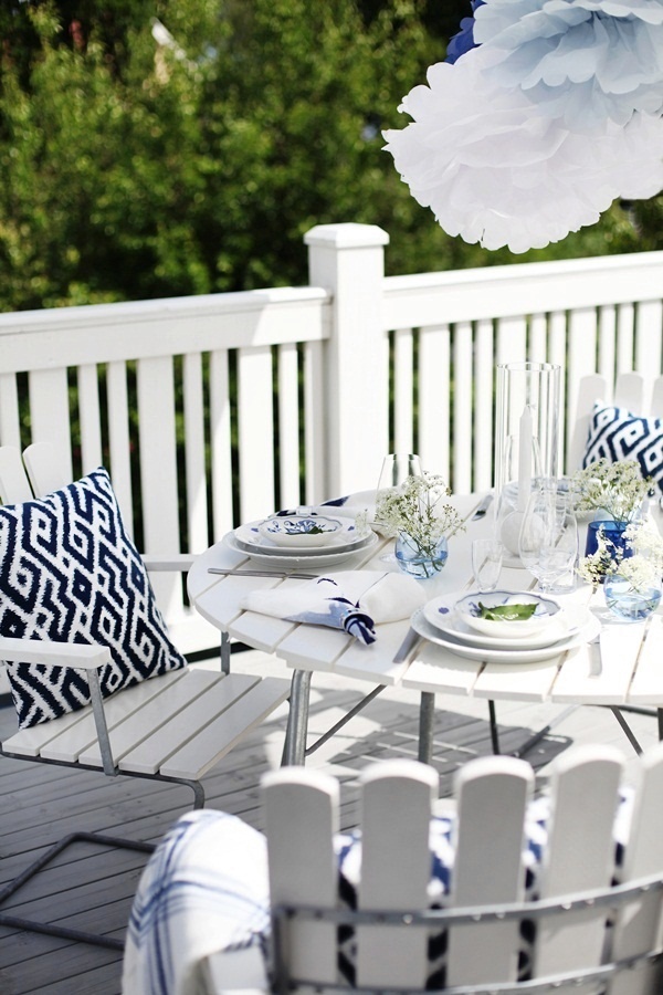 blue-white-theme