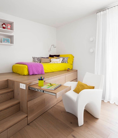 study_nook_under_stiars_renovator_store