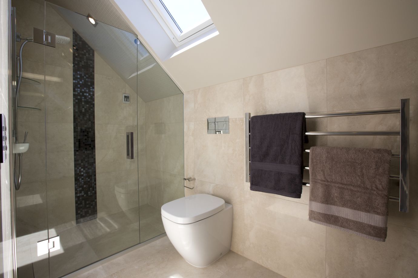 bathroom_storage_reno_store