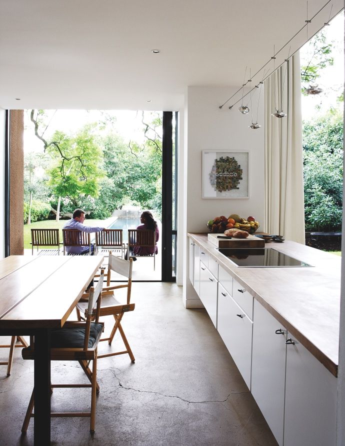 reno_store_kitchen_open_plan