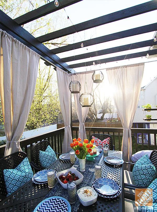 Curtains_outdoor_tent