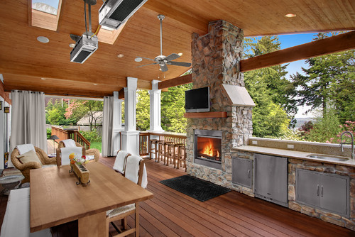 Traditional Porch