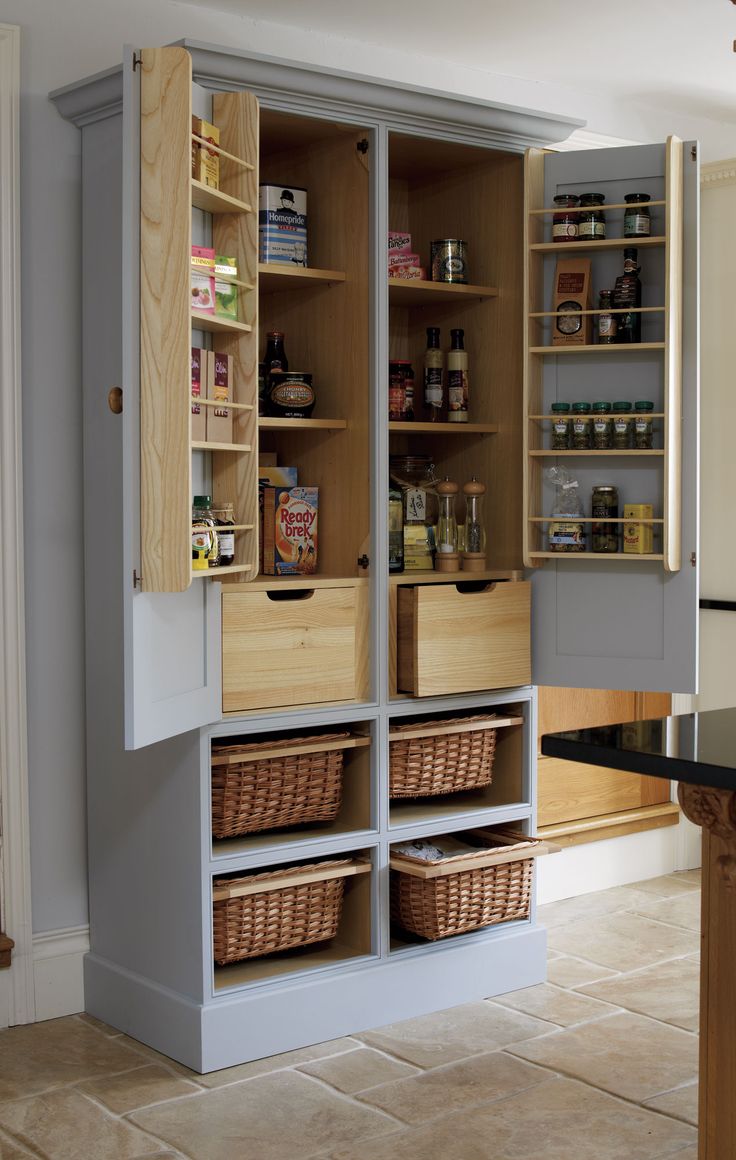 Kitchen-interior-furniture-recycle-wardrobe