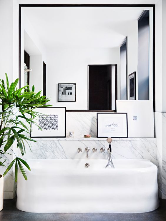 bedroom-statement-mirror