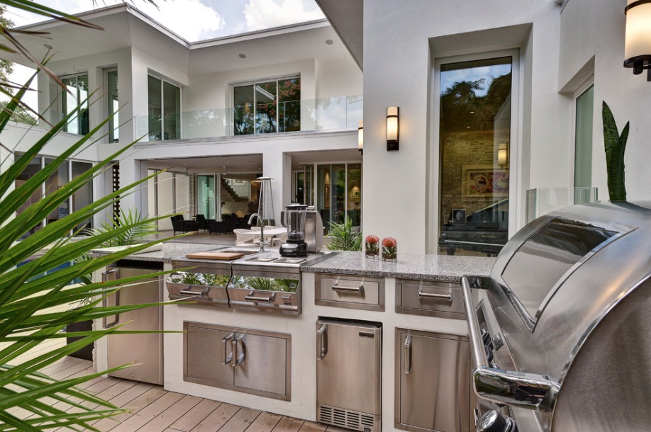 outdoor kitchen renovator store