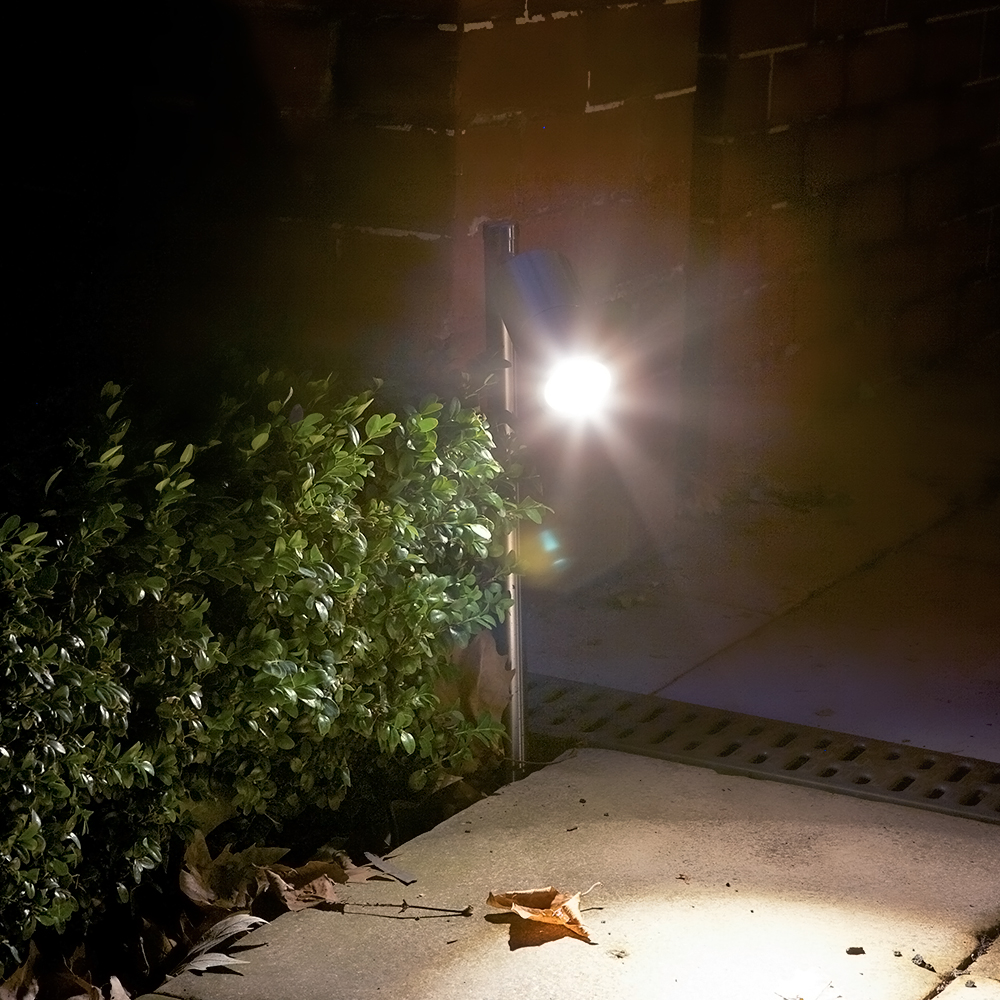 led garden light