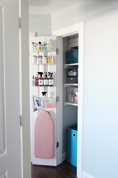 Image from http://www.iheartorganizing.com/2016/01/organized-linen-closet.html closet-door-baskets
