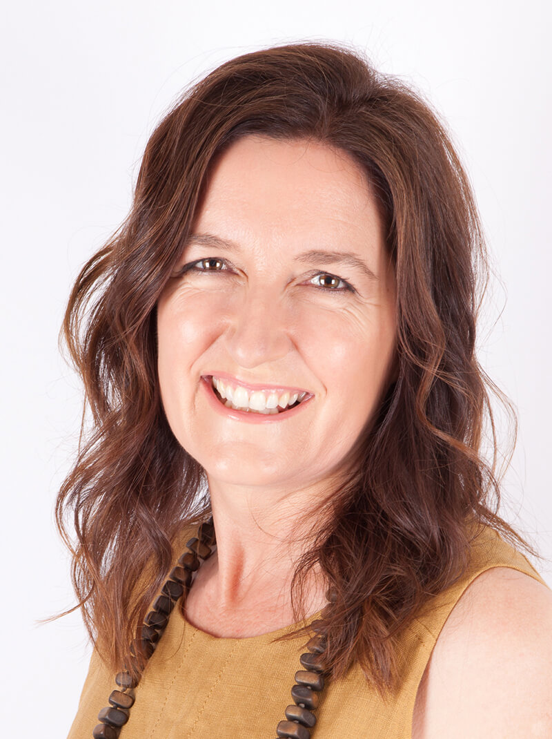 Samantha Bacon home design colour professional