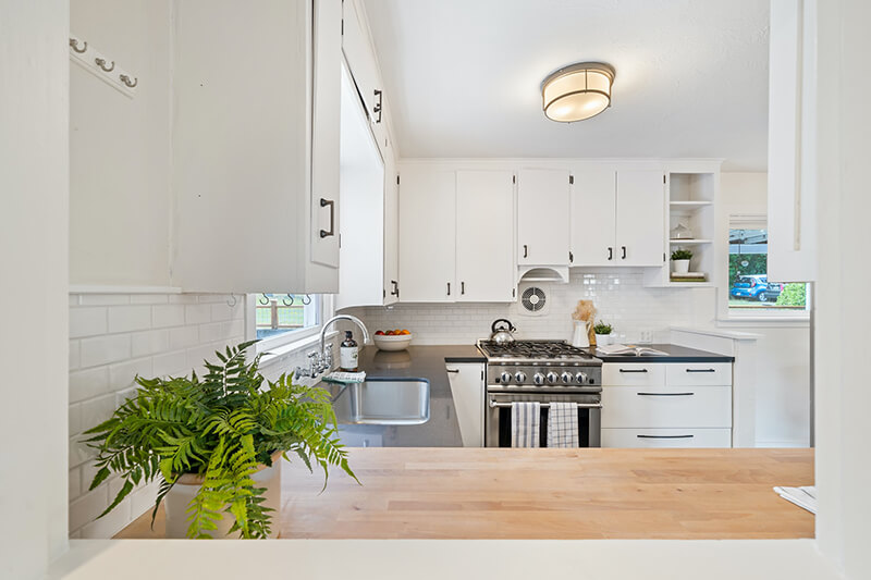 clutter-free kitchen