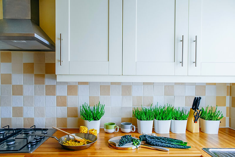 Image by Toa Heftiba on Unsplash kitchen cabinet handles