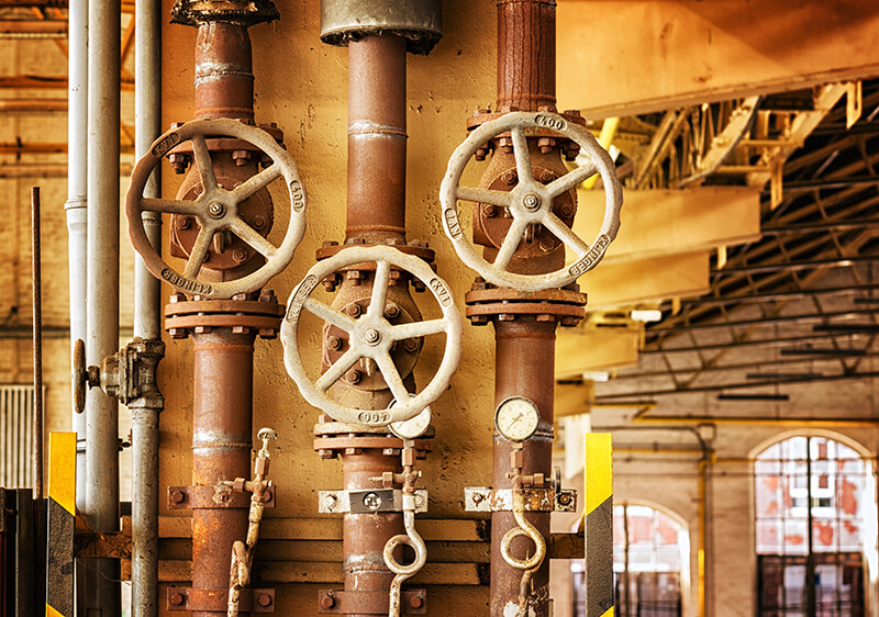 Fixing a Gas Leak gas pipeline repair expert
